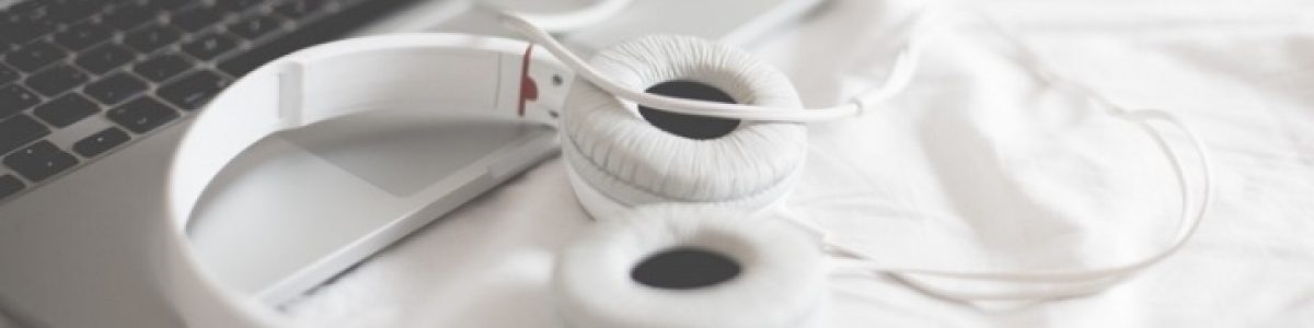 Dica: Como ter o áudio do Mac a tocar em 2 auscultadores ao mesmo tempo