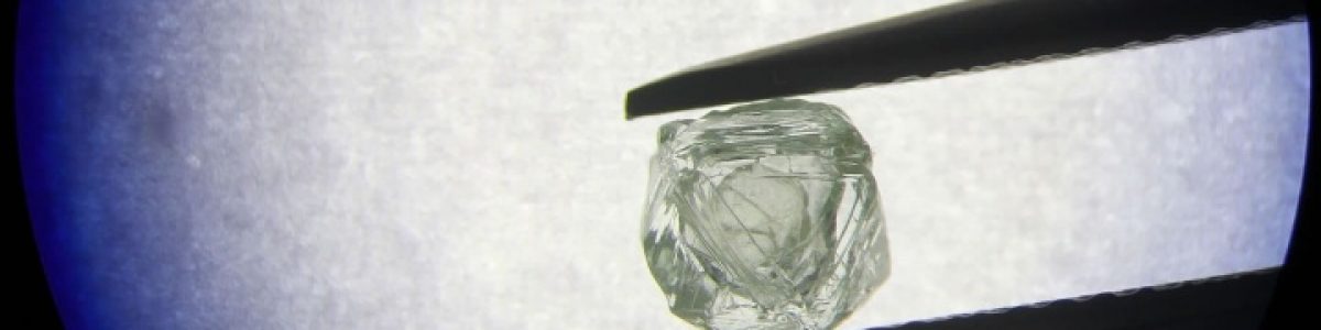 Diamante “grávido” de um diamante encontrado na Rússia (vídeo)