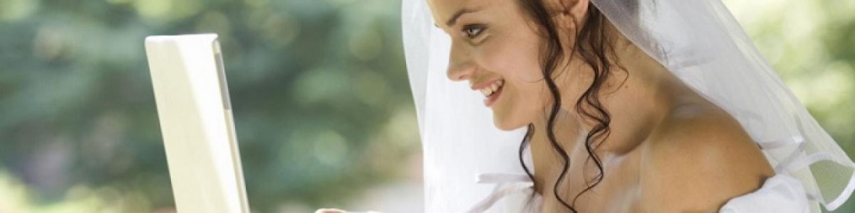 COVID-19: Em Nova Iorque os casais já se podem casar através do Zoom