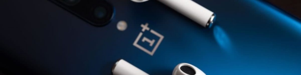 EUA: Alfândega gaba-se da apreensão de ‘Apple AirPods falsificados’. Afinal eram OnePlus Buds