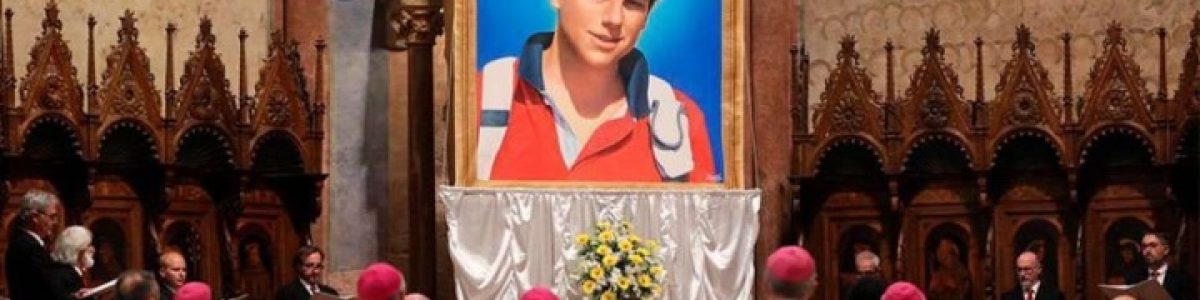 Igreja beatifica jovem de 15 anos conhecido como o padroeiro da Internet
