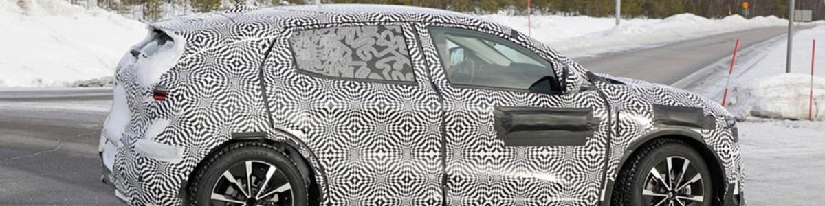 O Mégane eVision da Renault foi visto, pela primeira vez, em estrada