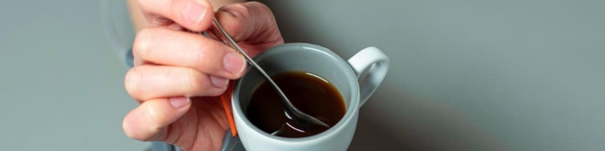 E se os humanos tivessem um polegar extra, será que dava jeito?
