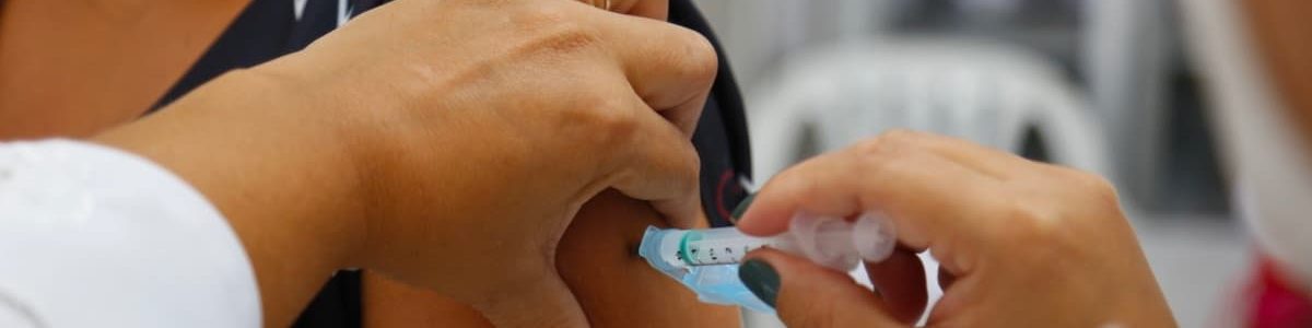 COVID-19: Tem mais de 55 anos? Agende já a sua vacina