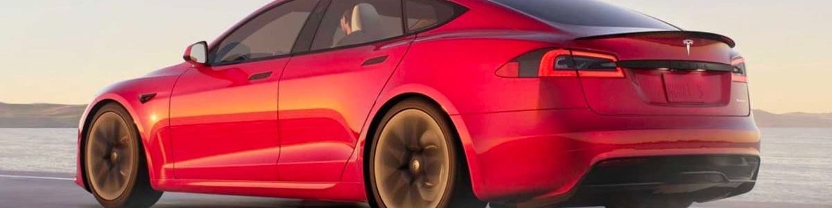Tesla Model S Plaid percorre 400m em apenas 9,247 segundos