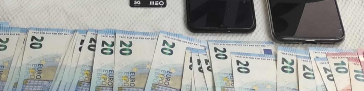 MB WAY: Dois homens detidos em flagrante em burla de 2500 euros