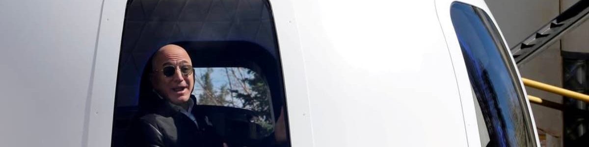 Jeff Bezos, fundador da Amazon, vai hoje ao Espaço. Acompanhe aqui