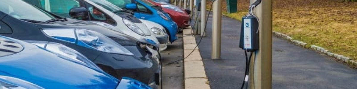 Noruega quer apenas elétricos, mas não quer fechar as suas reservas de petróleo