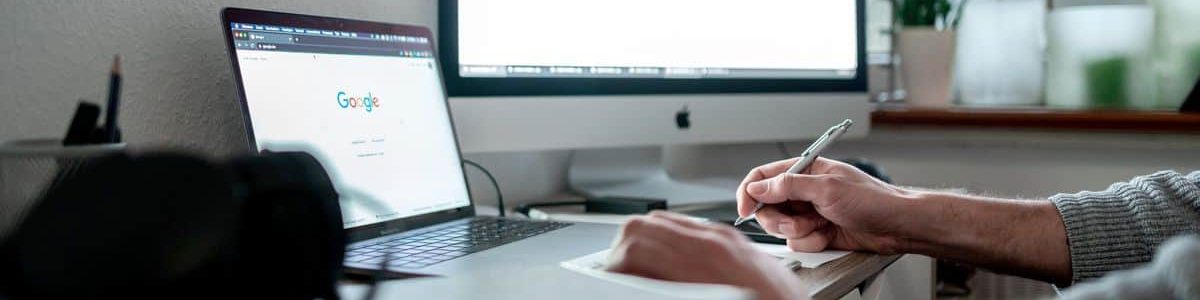 Trabalhadores de tecnologia exercem vários empregos remotos secretamente