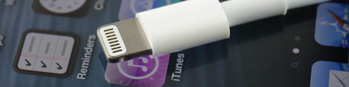 Apple é contra a obrigação de porta USB-C nos seus iPhones