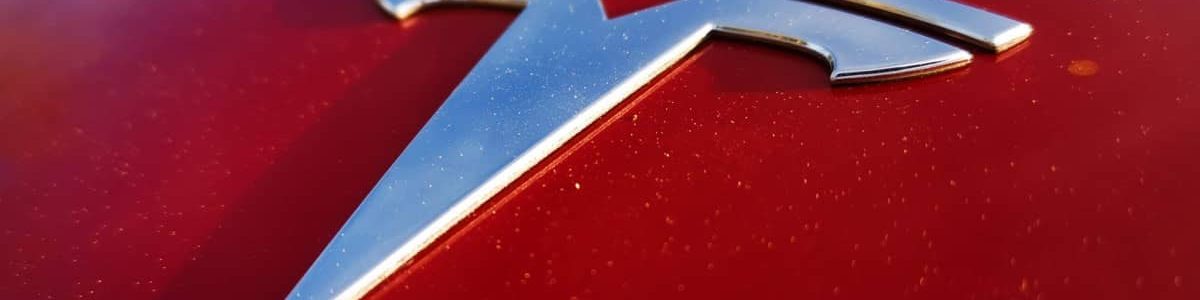 Tesla termina o seu programa de referência para QUASE tudo