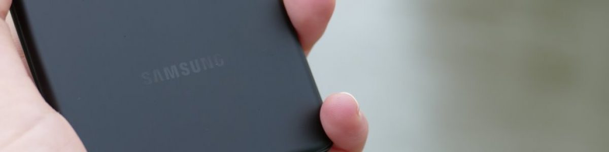 Samsung poderá reduzir substancialmente a produção de smartphones de topo em 2022