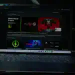 Tela de computador com a loja da Nvidia aberta, destacando drivers de jogos e atualizações do Windows para melhorar o desempenho.