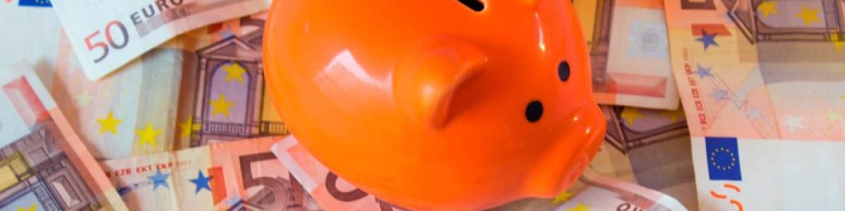 Em caso de catástrofe, deve ter um fundo de emergência. Entenda o que é e como criar o seu