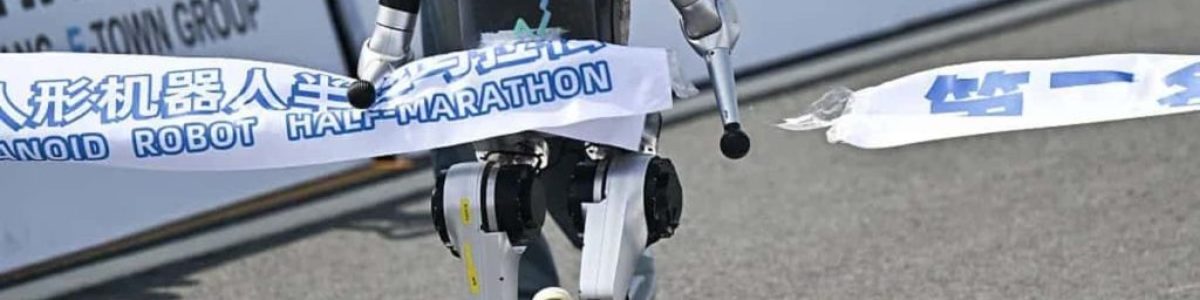 Meia Maratona de Pequim aproxima-se… e vídeo mostra robôs humanoides a treinar na rua