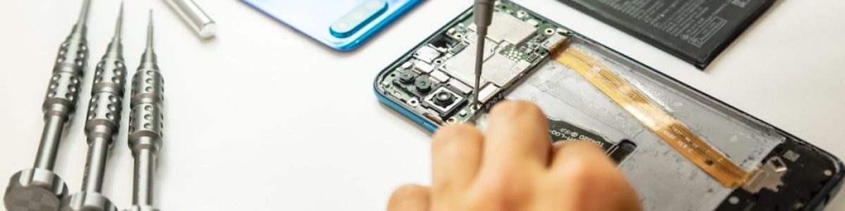 Adiar a reparação do telemóvel pode multiplicar (e muito) os custos
