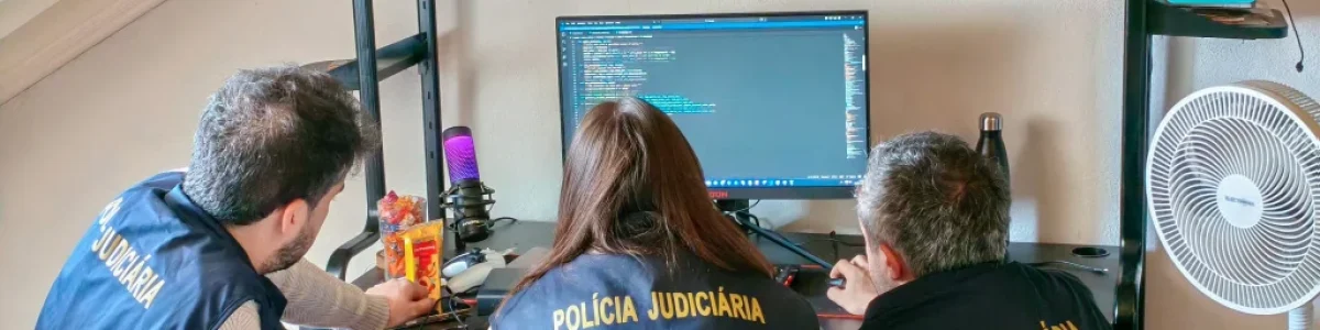 Gangue escolhia vítimas através de anúncios no OLX e roubava fortunas fingindo ser da PJ