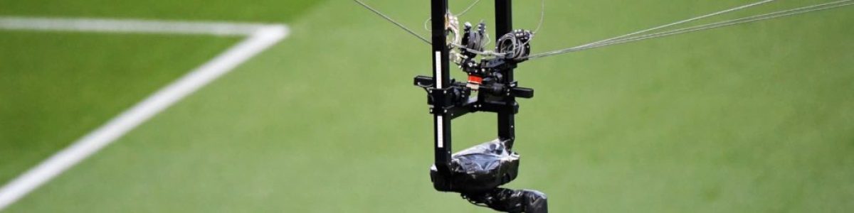 Spidercam caiu no relvado durante jogo entre Hungria e Cazaquistão